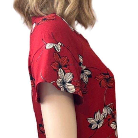 Banana Republic Shift Dress Red Hibiscus Print Fluted Sleeve Rounded Hemline - Picture 7 of 14